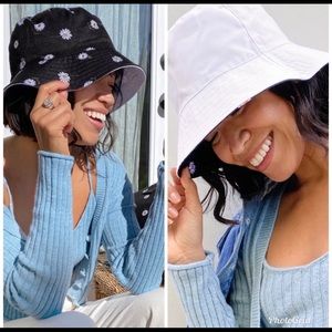 Alice + Olivia reversible bucket hat